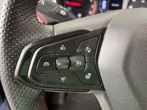 Used 2023 Chevrolet TrailBlazer RS FWD image 31
