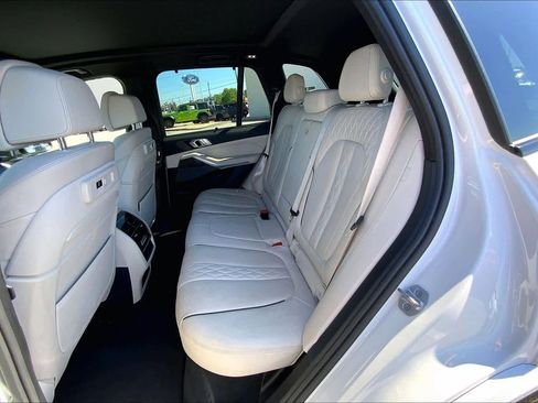 Used 2022 BMW X5 M50i w/ Executive Package AWD/4WD image 21