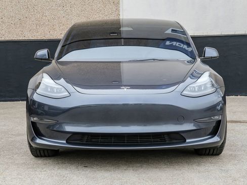 Used 2023 Tesla Model 3 Performance image 4