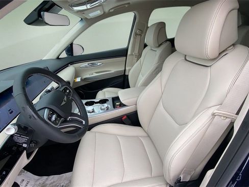New 2026 Genesis GV70 2.5T Select image 12