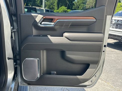Used 2023 GMC Sierra 1500 Denali w/ Denali Reserve Package AWD/4WD image 17