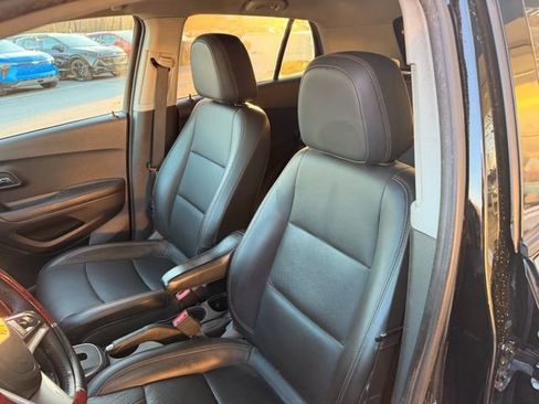 Certified 2021 Chevrolet Trax LT w/ Redline Edition image 10