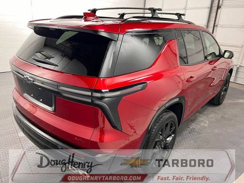 New 2026 Chevrolet Traverse RS w/ LPO, Floor Liner Package FWD image 9
