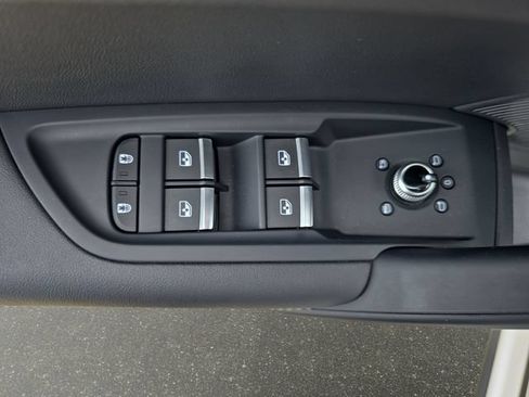 Used 2023 Audi Q5 2.0T Premium Plus AWD/4WD image 31