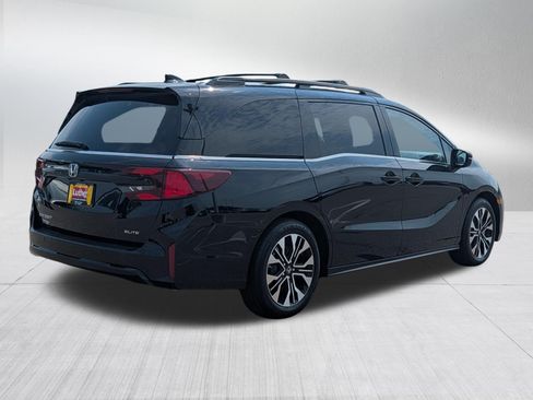 Used 2026 Honda Odyssey Elite image 7