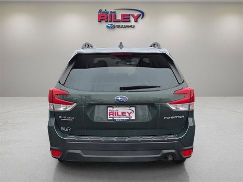 Certified 2023 Subaru Forester Premium image 4