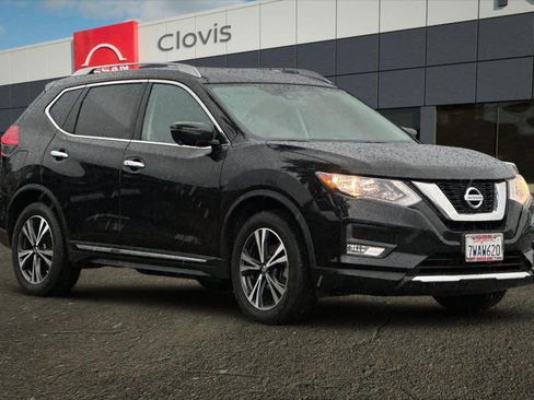Used 2017 Nissan Rogue SL image 10