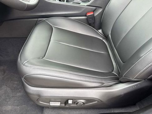 New 2025 Jeep Grand Cherokee Limited w/ Black Appearance Package image 19