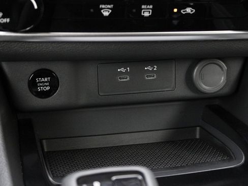 Certified 2025 Nissan Rogue S image 35