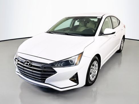 Used 2020 Hyundai Elantra SE image 4