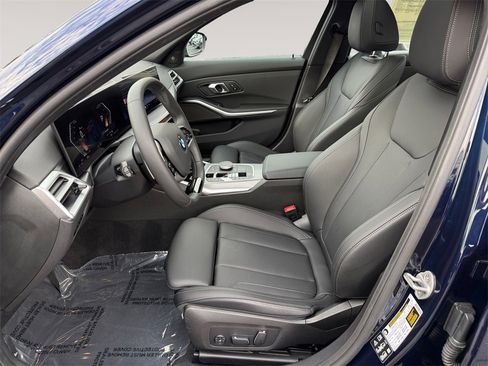 Certified 2025 BMW 330i xDrive Sedan w/ M Sport Package image 9