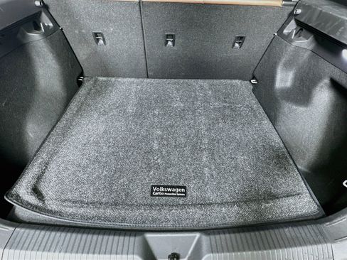 Used 2023 Volkswagen ID.4 Pro RWD image 28