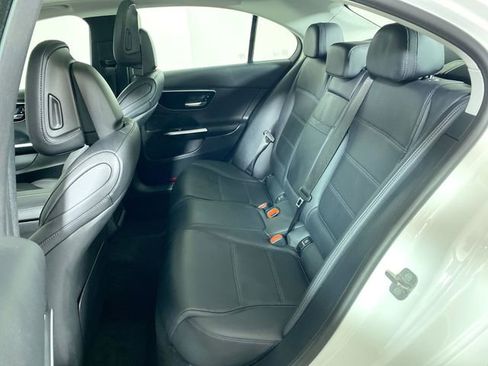 Used 2025 Mercedes-Benz C 300 Sedan image 21