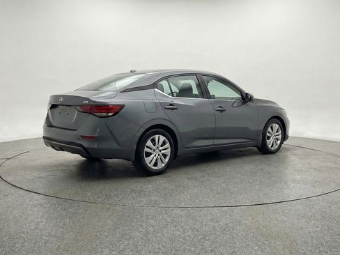 Used 2025 Nissan Sentra S image 9