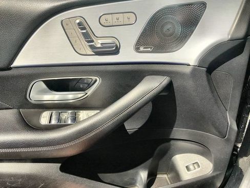 Used 2024 Mercedes-Benz GLS 450 4MATIC image 13
