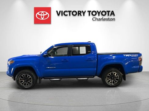Used 2020 Toyota Tacoma TRD Sport image 3