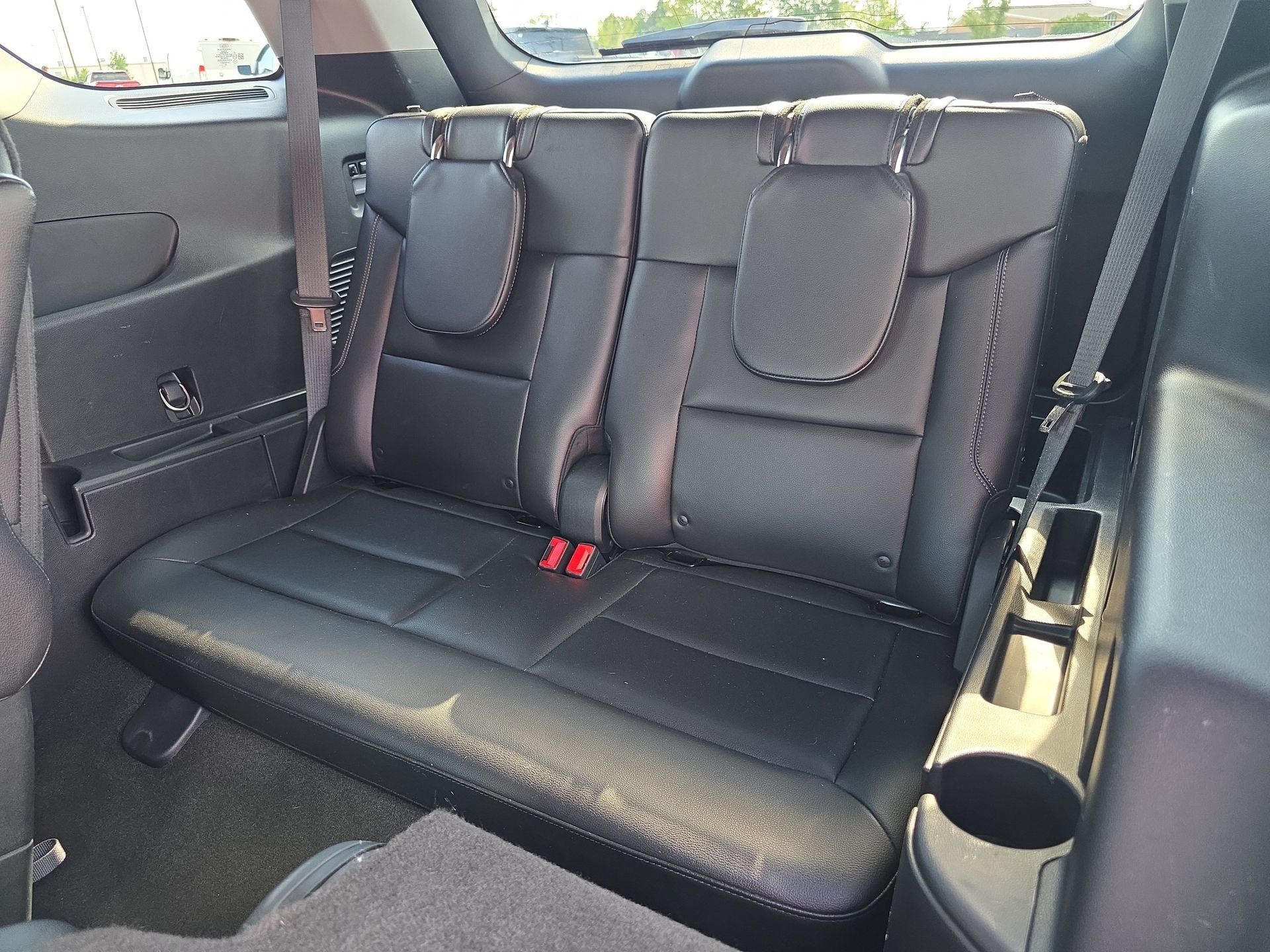 Used 2021 Ford Explorer Limited w/ Equipment Group 301A RWD image 12