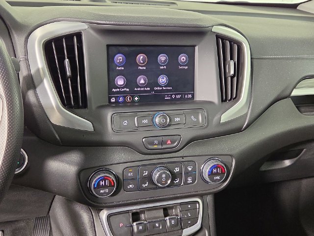 Used 2022 GMC Terrain SLE w/ Driver Convenience Package FWD image 17