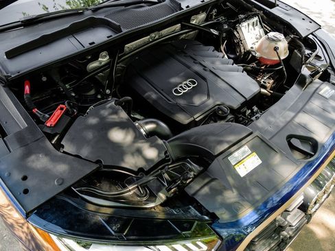 Used 2022 Audi Q5 2.0T Prestige w/ Prestige Package image 63