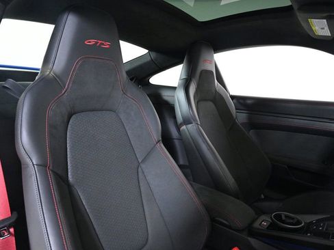 Certified 2025 Porsche 911 Carrera GTS image 19