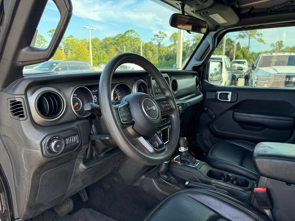 Used 2022 Jeep Wrangler Unlimited Sport AWD/4WD image 21