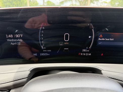 Certified 2025 Cadillac XT4 Premium Luxury FWD image 31