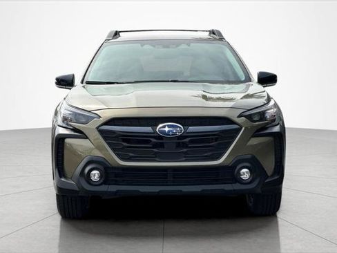 Used 2023 Subaru Outback Premium image 8
