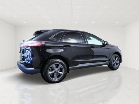 Certified 2024 Ford Edge SEL w/ Sport Appearance Package AWD/4WD image 6