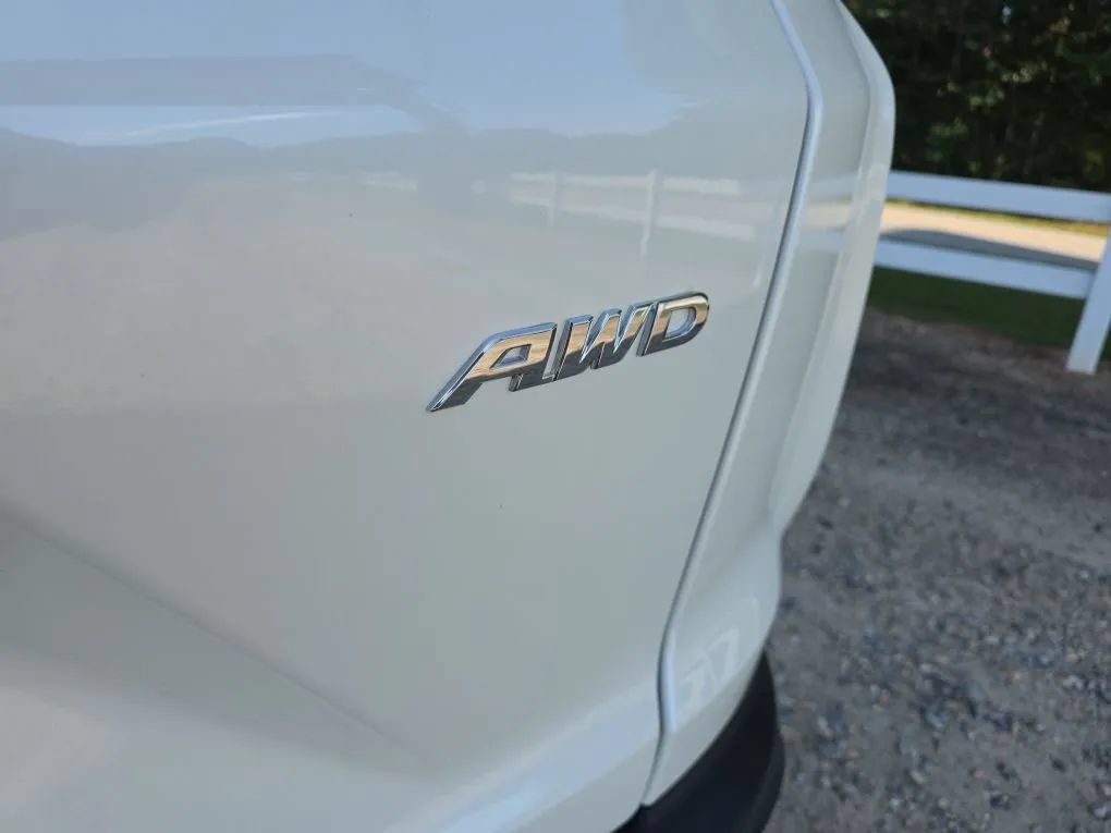 Used 2017 Honda CR-V EX-L image 12