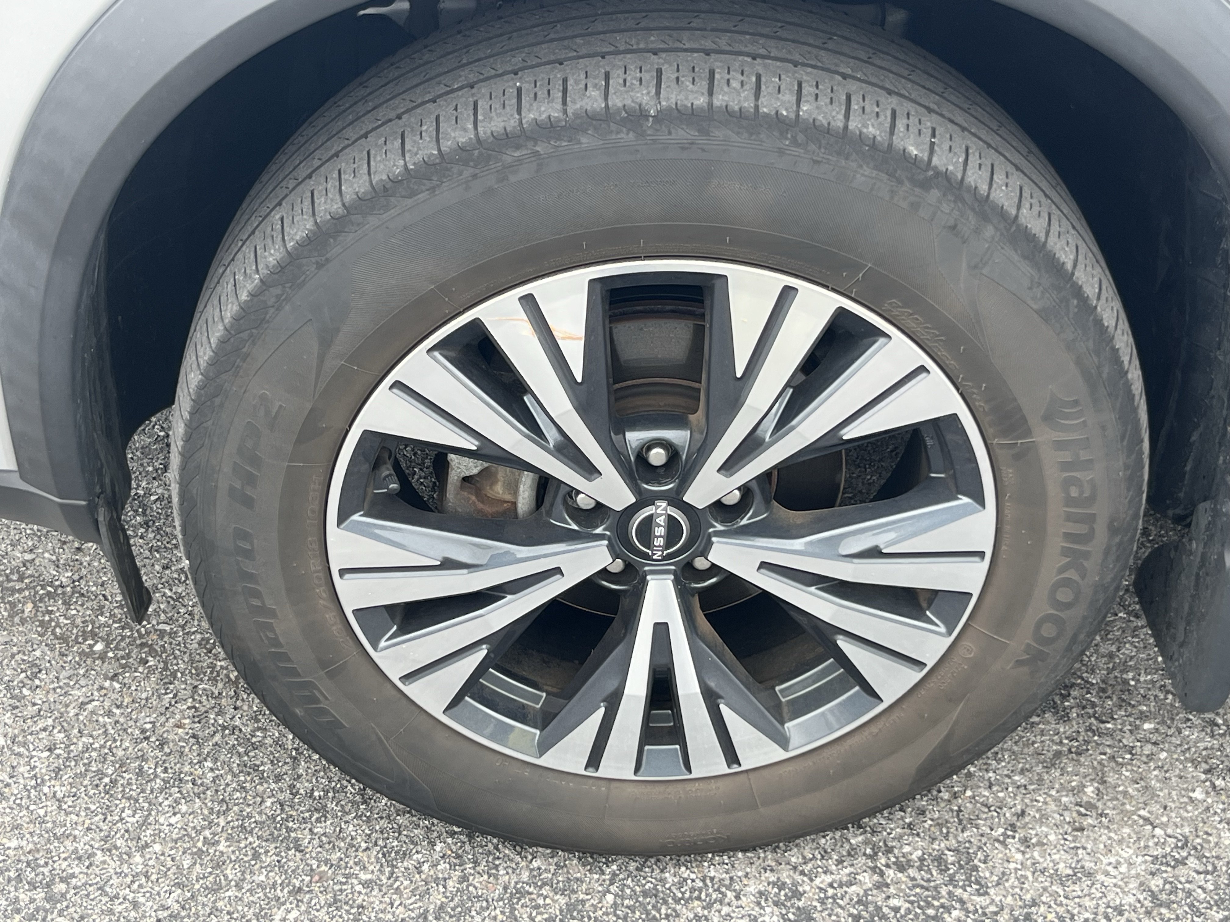 Used 2023 Nissan Rogue SV AWD/4WD image 13
