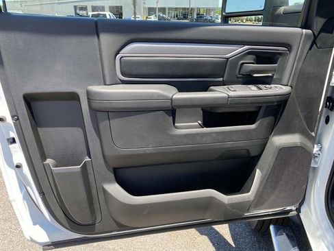 New 2024 RAM 5500 Tradesman image 18