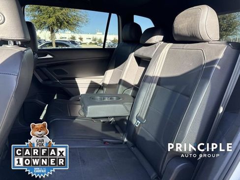 Used 2020 Volkswagen Tiguan SE R-Line image 27