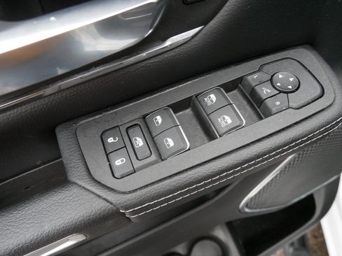 Used 2025 RAM 1500 Laramie w/ Sport Appearance Package image 21