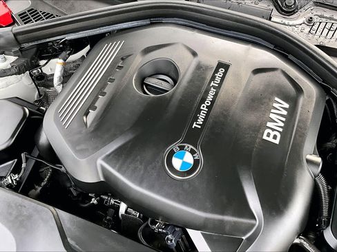Used 2018 BMW 230i Convertible image 32