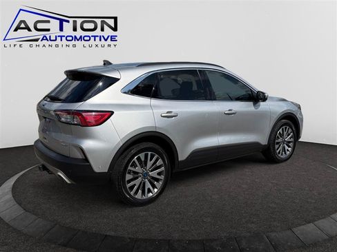 Used 2020 Ford Escape Titanium AWD/4WD image 8