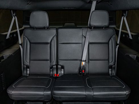 Used 2025 GMC Yukon XL Denali image 25