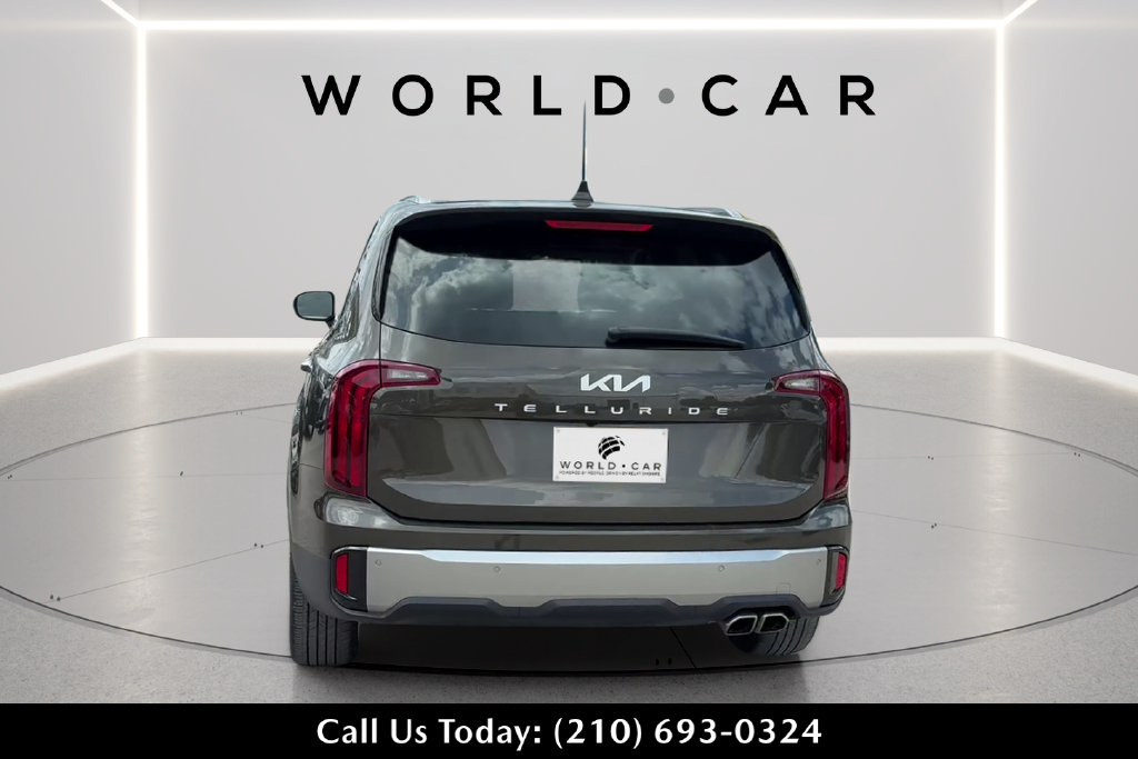 Used 2025 Kia Telluride S FWD image 4