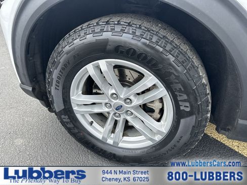 Used 2021 Ford Explorer XLT AWD/4WD image 10