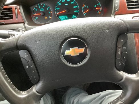 Used 2010 Chevrolet Impala LT image 33