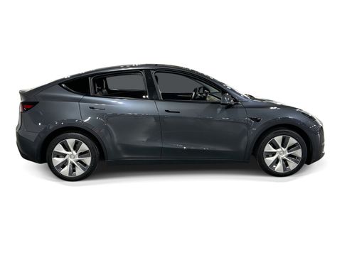 Certified 2023 Tesla Model Y Long Range AWD/4WD image 7