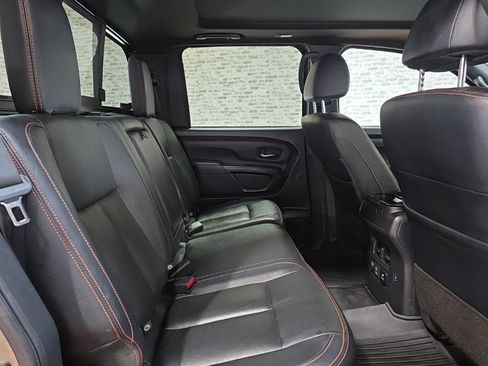 Used 2023 Nissan Titan PRO-4X w/ Pro-4x Convenience Package image 15