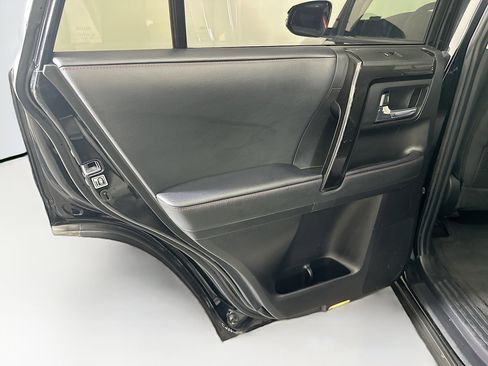 Used 2021 Toyota 4Runner TRD Off-Road Premium AWD/4WD image 26