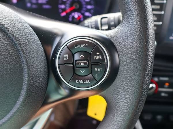 Used 2020 Kia Soul S FWD image 16