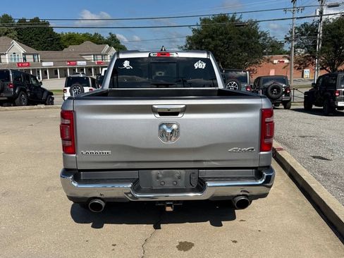 Used 2019 RAM 1500 Laramie AWD/4WD image 7