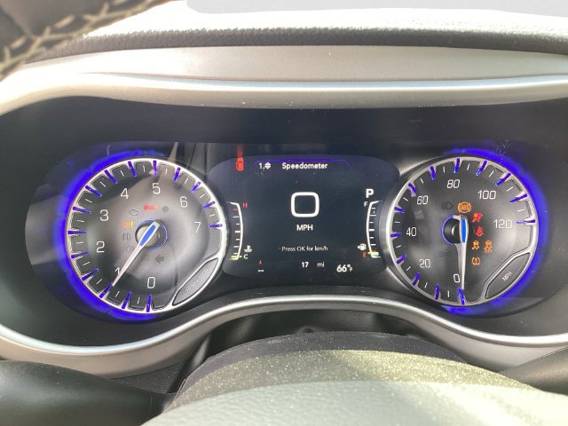 New 2027 Chrysler Pacifica Select FWD image 15