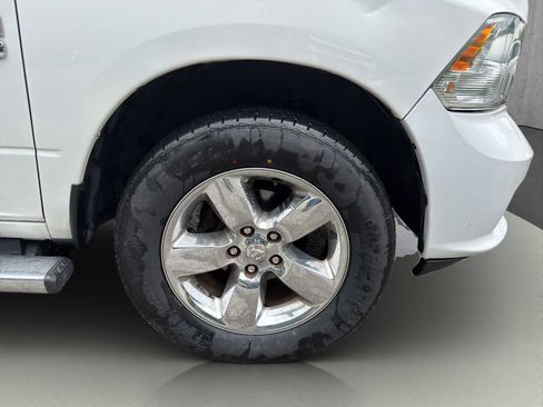 Used 2018 RAM 1500 Express w/ Express Value Package AWD/4WD image 23