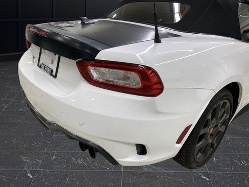 Used 2020 FIAT 124 Spider Abarth w/ Convenience Group image 43