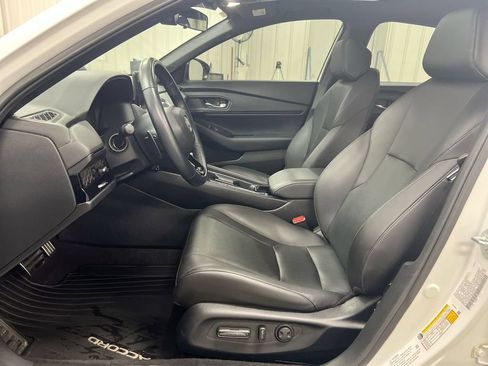 Used 2024 Honda Accord Sport image 19