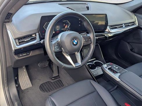 Used 2025 BMW X1 xDrive28i w/ Convenience Package image 10
