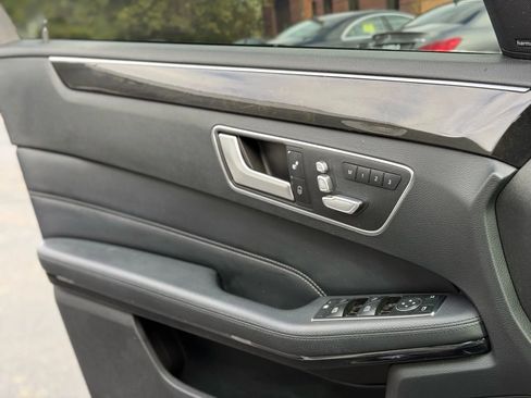 Used 2014 Mercedes-Benz E 350 Sedan image 16